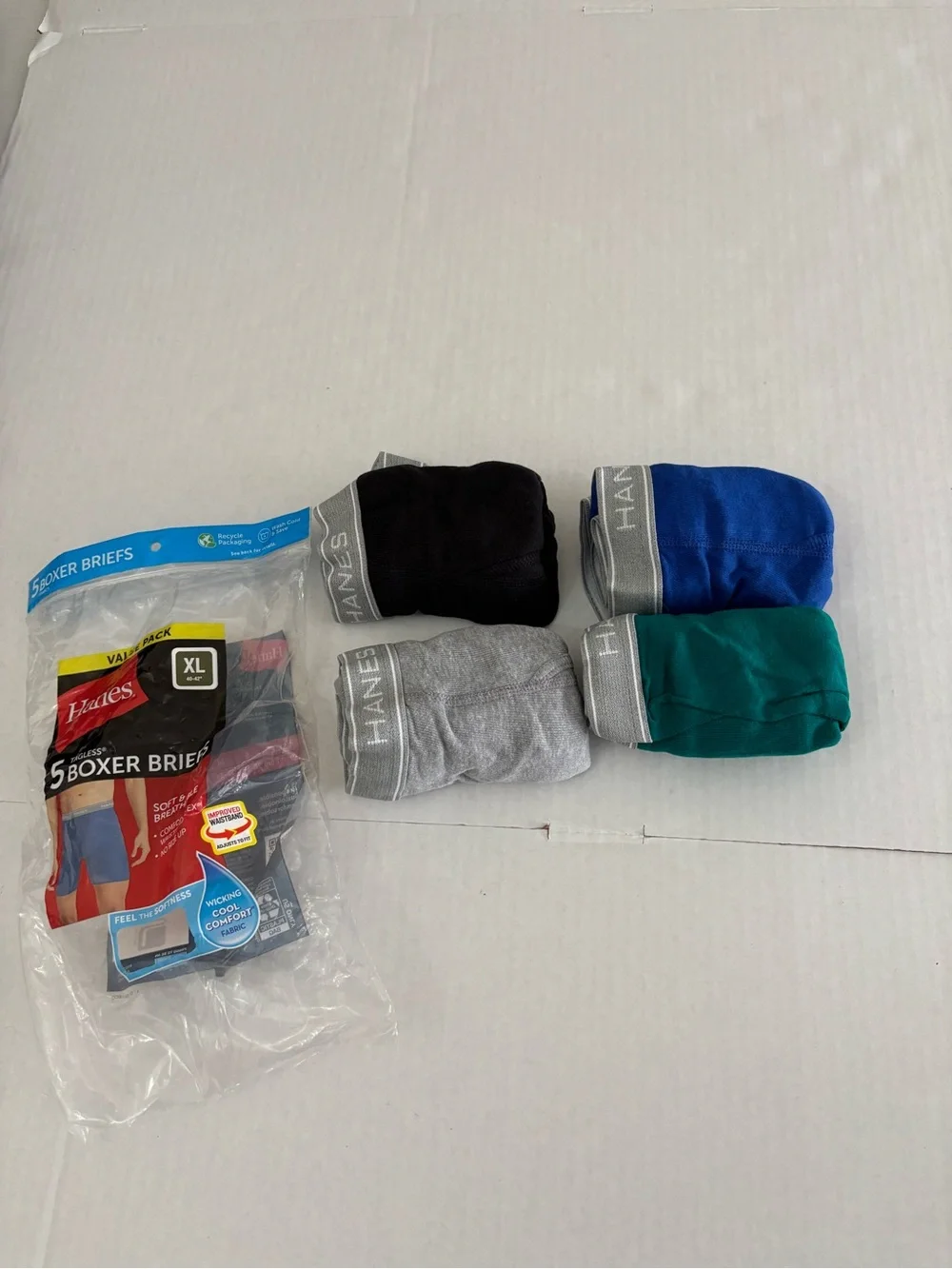 Hanes Men's  Tagless Boxer Underwear,  - 4Pack  new Open Bag XL